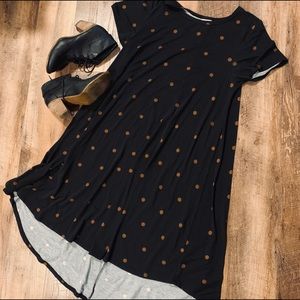 🖤 LuLaRoe Carly Polka Dot Dress 🖤